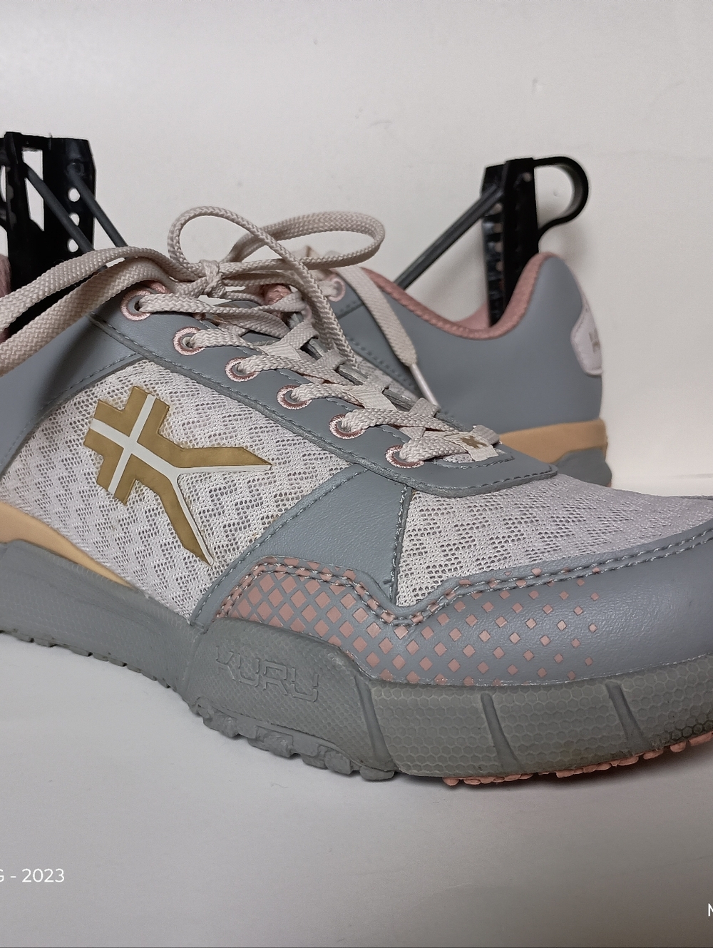 Kuru Quantum Women’s Size 8.5 M Running Walking Shoes Lilac Ash-Alloy-Champagne